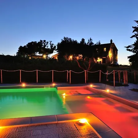 Apartment Sigliano Sleeps 4 Pool Wifi T763177 *