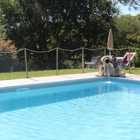 Sigliano Sleeps 4 Pool Wifi T763177