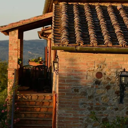 Sigliano Sleeps 4 Pool Wifi T763177 شقة *